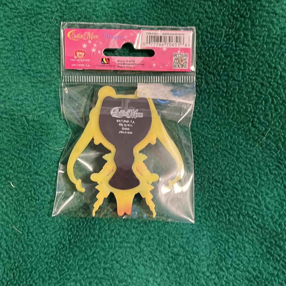 Sailor Moon Magnet - Picture 2 of 2